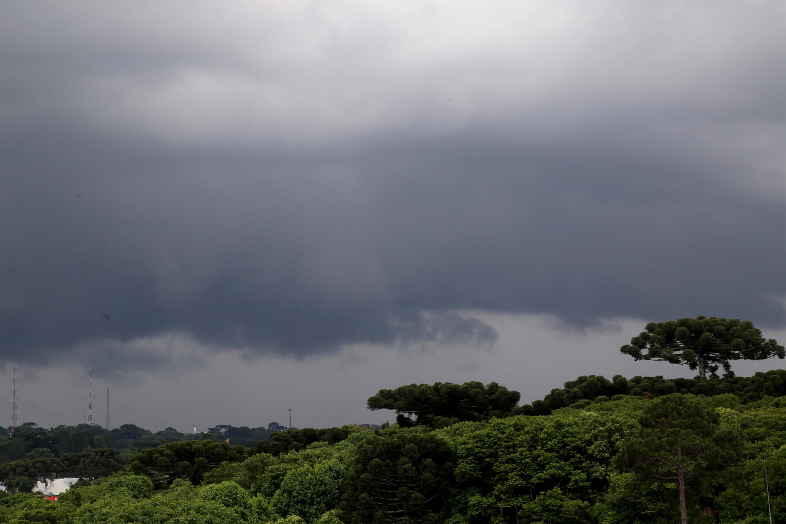 El Niño eleva volume de chuvas no Paraná até dezembro