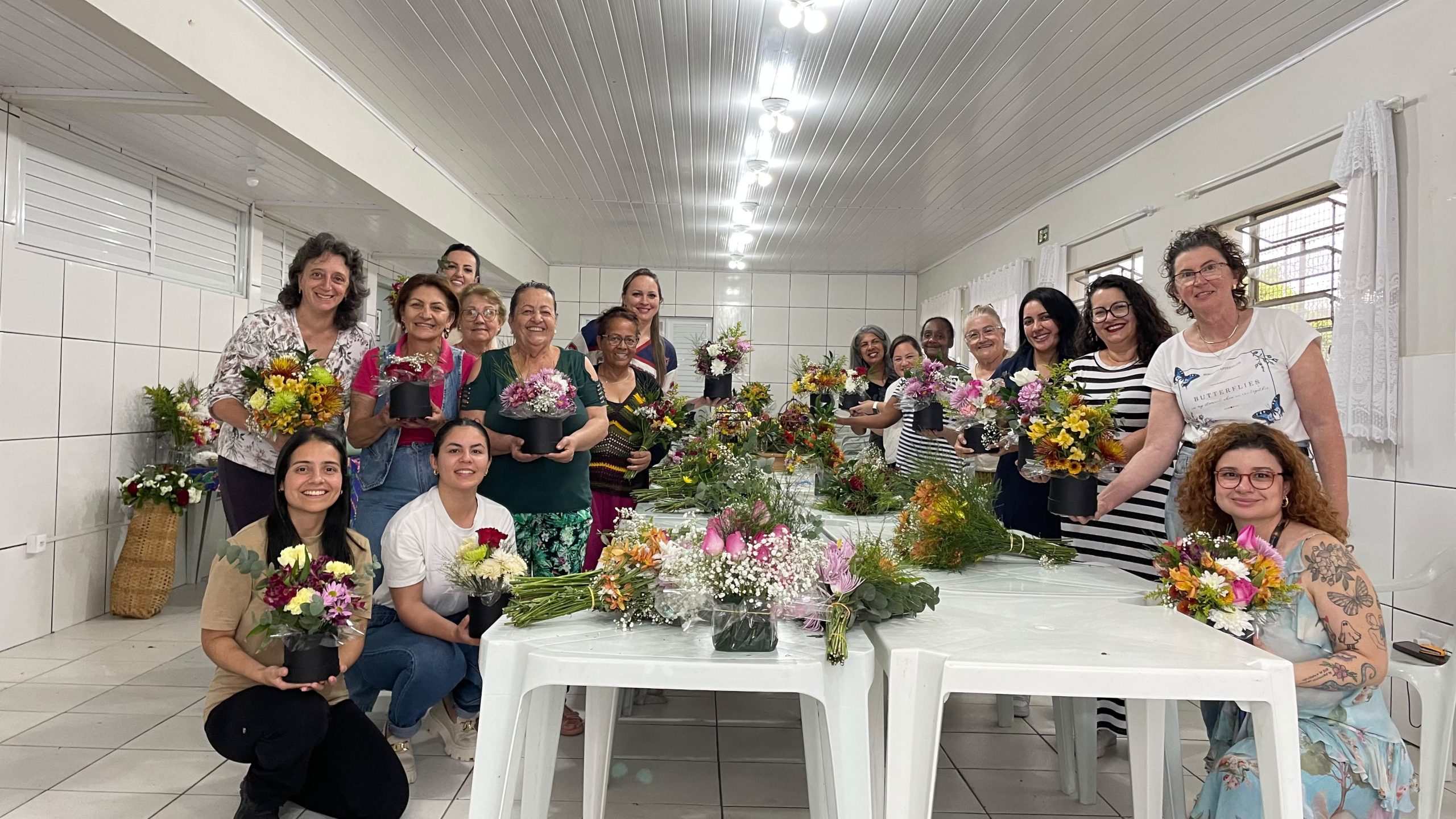 São José dos Pinhais conclui nova turma do curso gratuito de arte floral